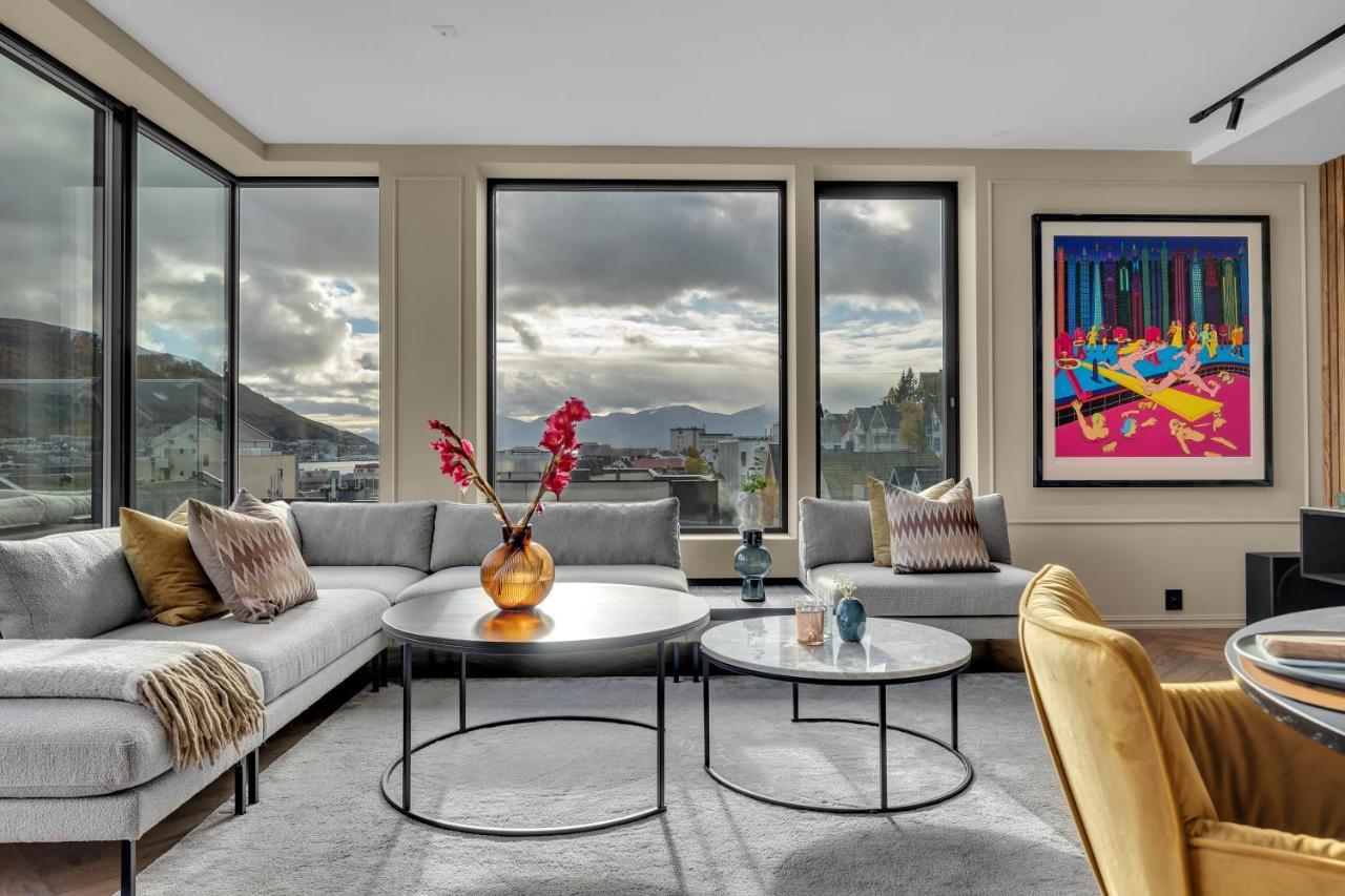 Penthouse In Downtown Tromso New Apartment Luaran gambar