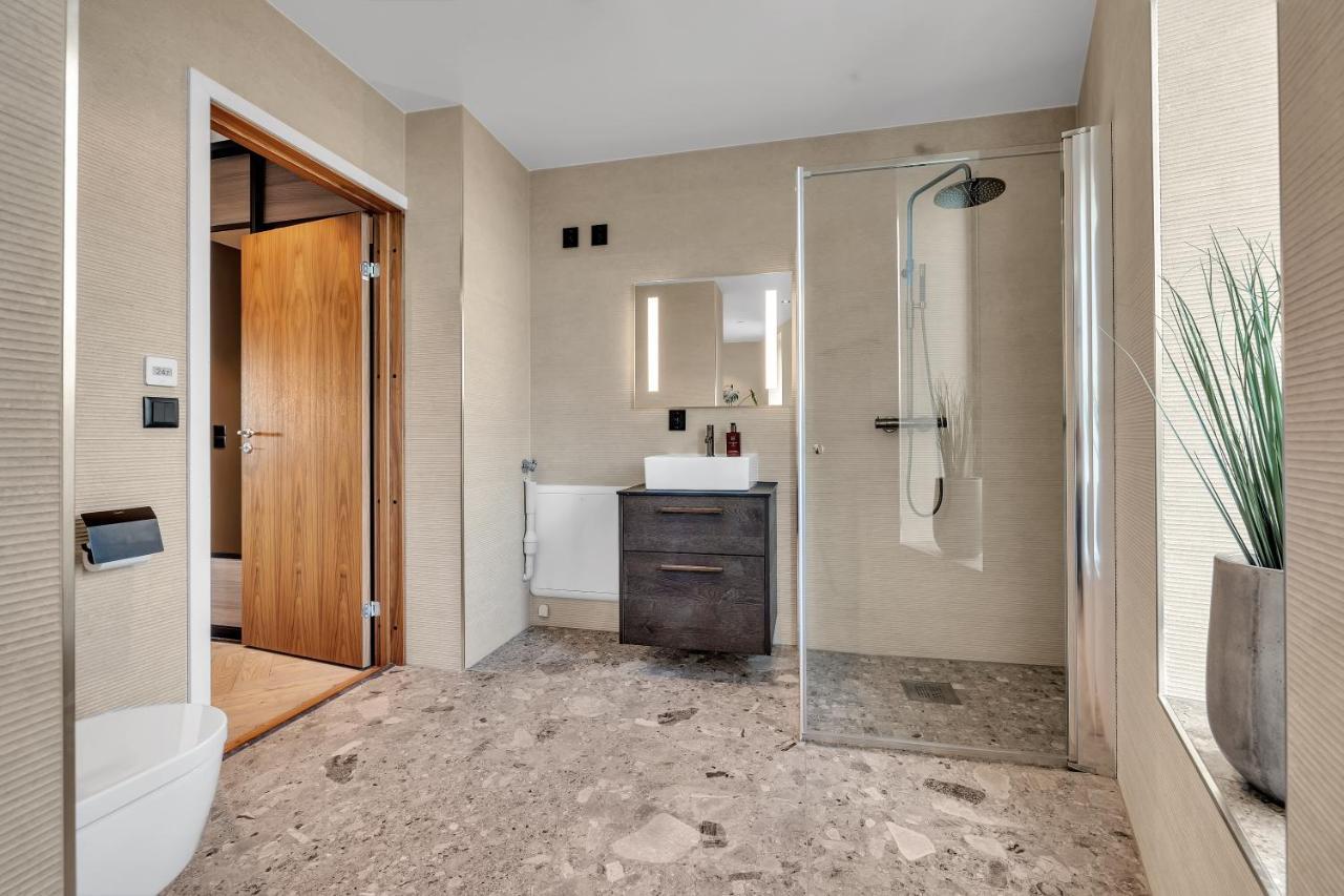 Penthouse In Downtown Tromso New Apartment Luaran gambar