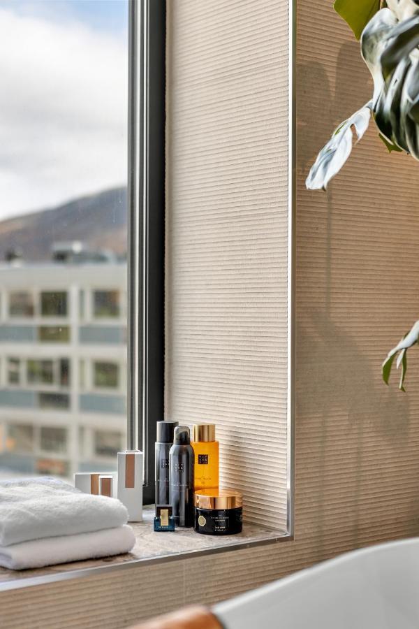 Penthouse In Downtown Tromso New Apartment Luaran gambar